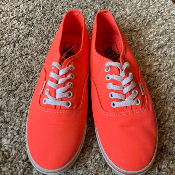 VANS Womens Size 7 Bright Neon Pink Orange Low Top Canvas Sneakers TC6D - Picture 2 of 5